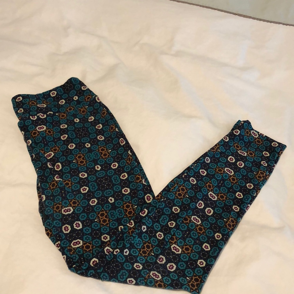 ⭐️LuLaRoe OS leggings⭐️